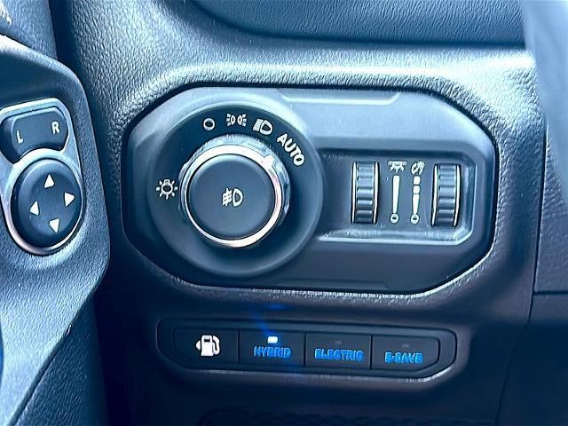 2022 Jeep Wrangler 4xe Unlimited Sahara 4x4