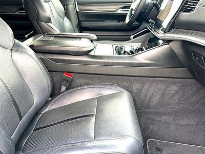 2024 Jeep Wagoneer Series II 4x2