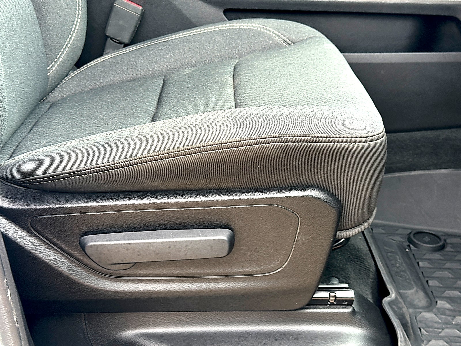 2021 RAM 1500 Lone Star Quad Cab 4x2 6'4" Box