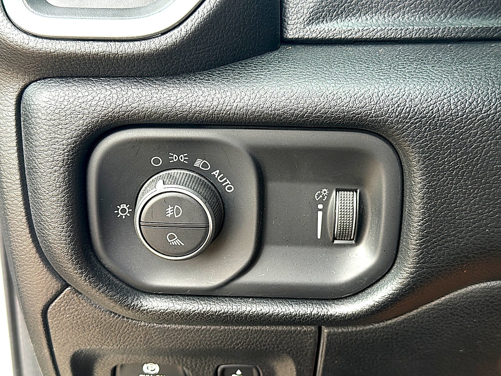 2021 RAM 1500 Lone Star Quad Cab 4x2 6'4" Box