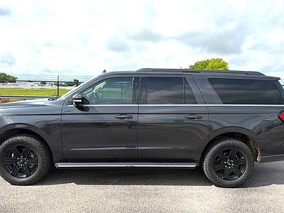 2022 Ford Expedition Max XLT 4x2