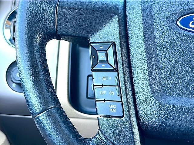 2017 Ford Expedition EL XLT 4x2