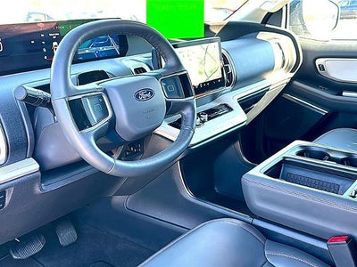 2025 Ford Expedition Active 4x4
