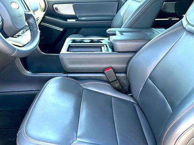 2025 Ford Expedition Active 4x4