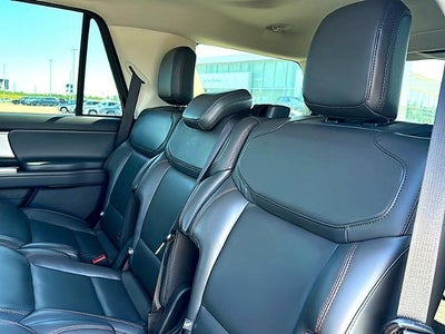 2025 Ford Expedition Active 4x4