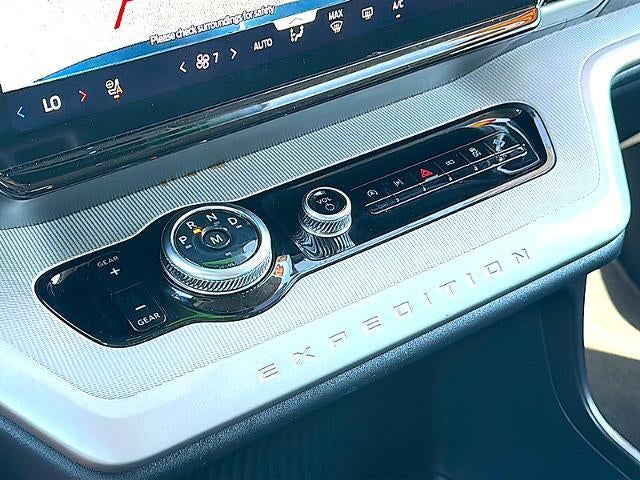 2025 Ford Expedition Active 4x4