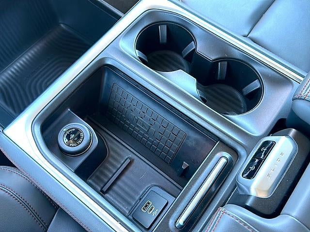 2025 Ford Expedition Active 4x4