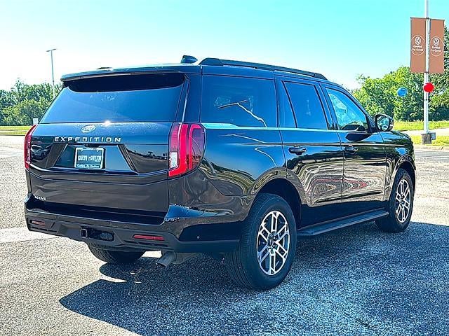 2025 Ford Expedition Active 4x4