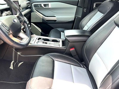 2022 Ford Explorer XLT RWD