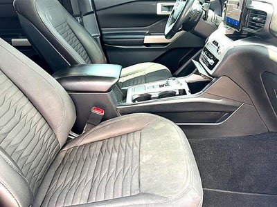 2020 Ford Explorer XLT RWD