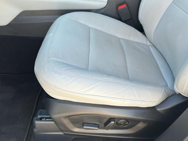 2025 Ford Explorer Platinum RWD