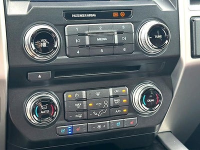 2018 Ford Super Duty F-350 SRW Platinum 4WD Crew Cab 6.75' Box