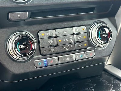 2018 Ford Super Duty F-350 SRW Platinum 4WD Crew Cab 6.75' Box