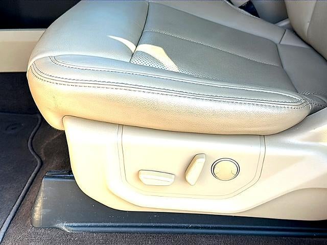 2020 Ford F-150 LARIAT 4WD SuperCrew 5.5' Box