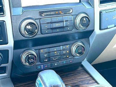 2020 Ford F-150 LARIAT 4WD SuperCrew 5.5' Box