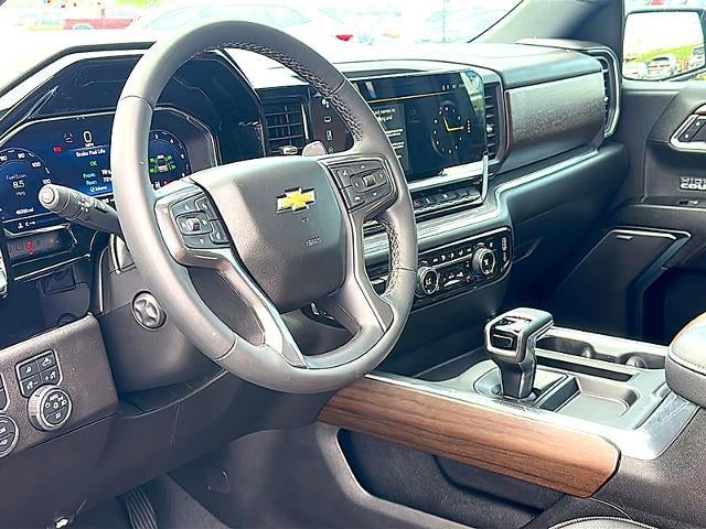 2024 Chevrolet Silverado 1500 Crew Cab Short Box 4-Wheel Drive High Country