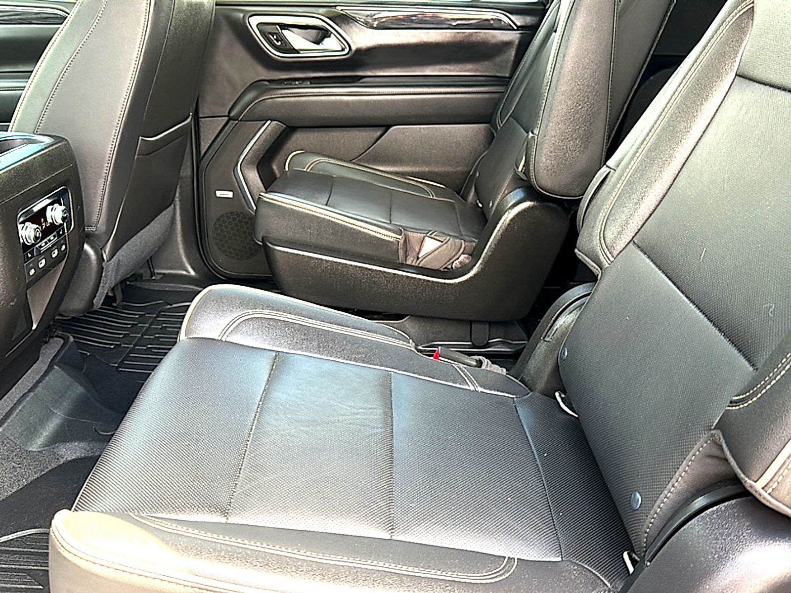 2021 GMC Yukon XL 2WD SLT