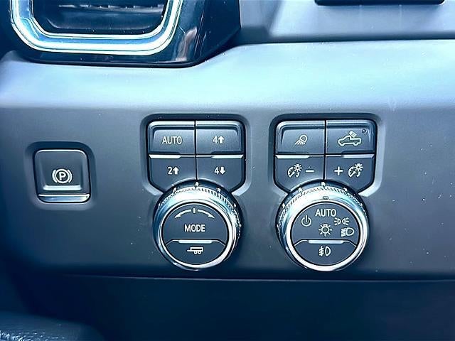 2024 GMC Sierra 2500 HD Crew Cab Standard Box 4-Wheel Drive Denali