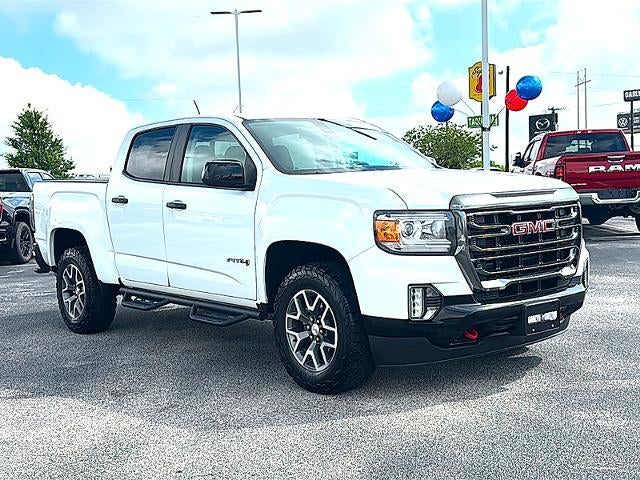 2022 GMC Canyon Crew Cab Short Box 4-Wheel Drive AT4 w/Leather