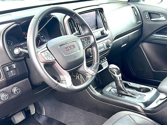 2022 GMC Canyon Crew Cab Short Box 4-Wheel Drive AT4 w/Leather