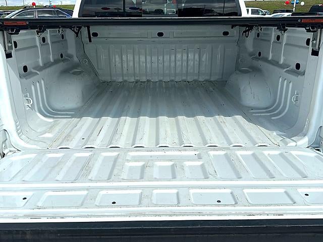 2022 GMC Canyon Crew Cab Short Box 4-Wheel Drive AT4 w/Leather