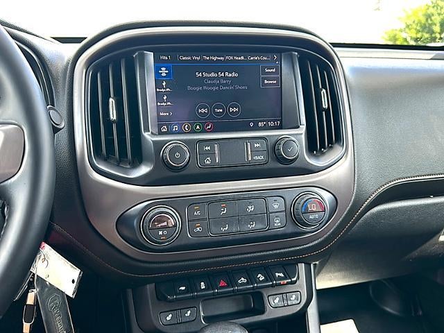 2022 GMC Canyon Crew Cab Short Box 4-Wheel Drive AT4 w/Leather
