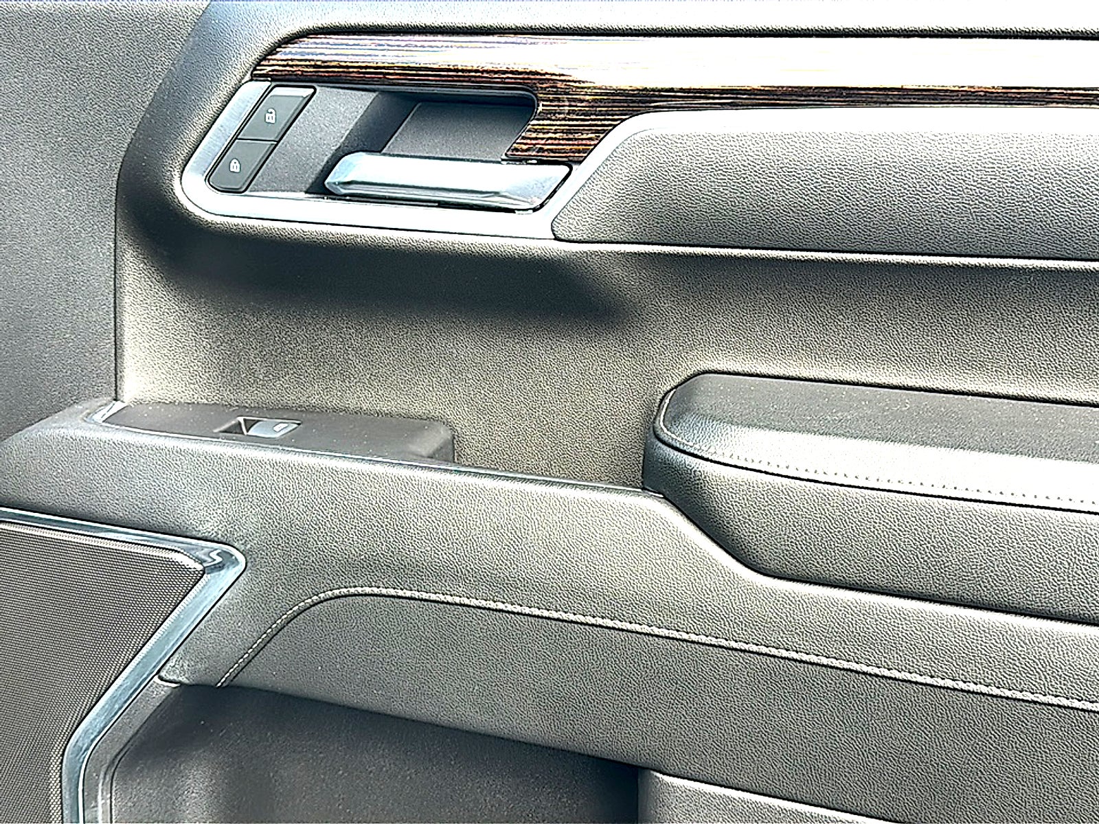 2025 GMC Sierra 1500 2WD Double Cab Standard Box Elevation