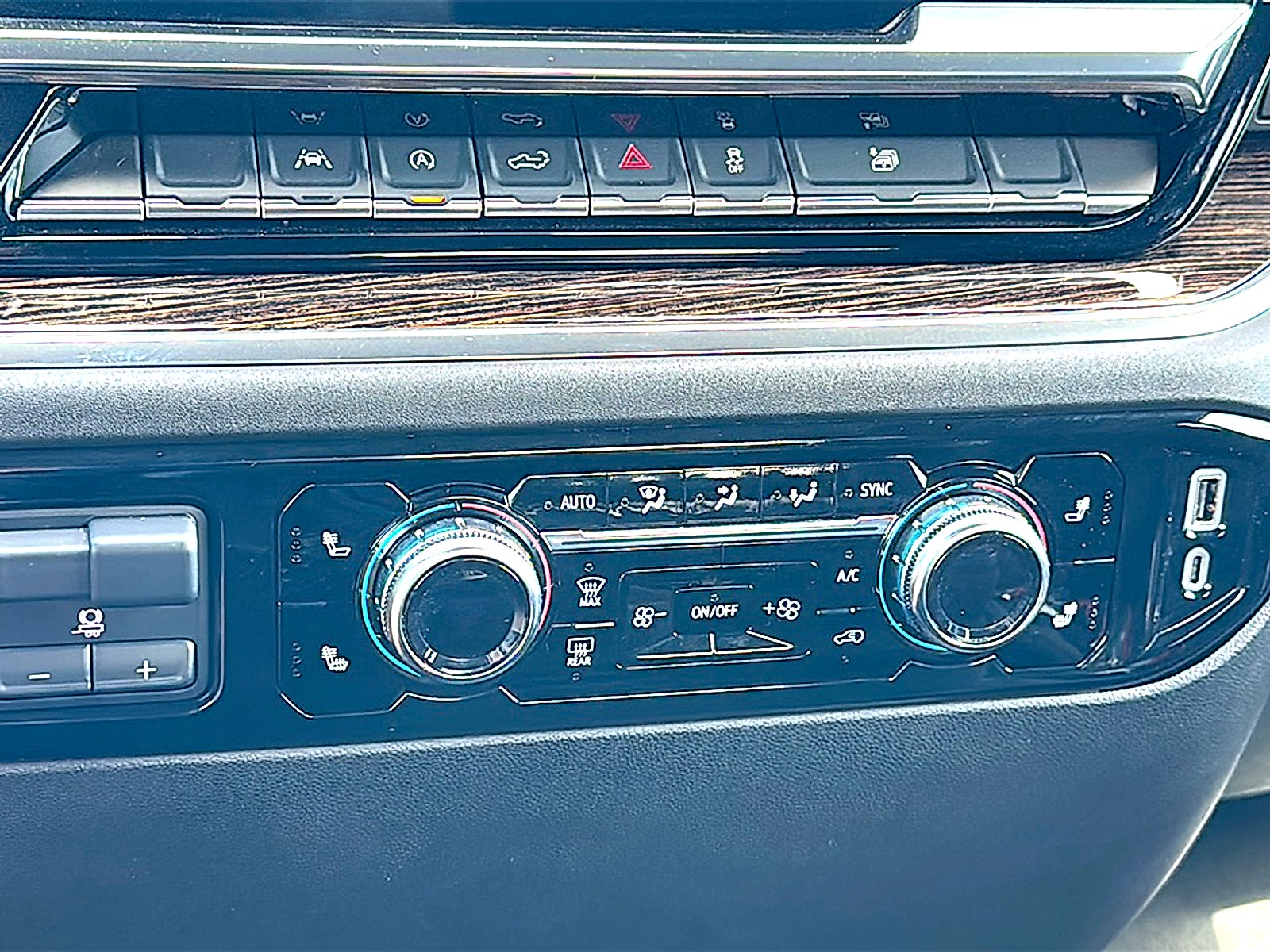 2025 GMC Sierra 1500 2WD Double Cab Standard Box Elevation