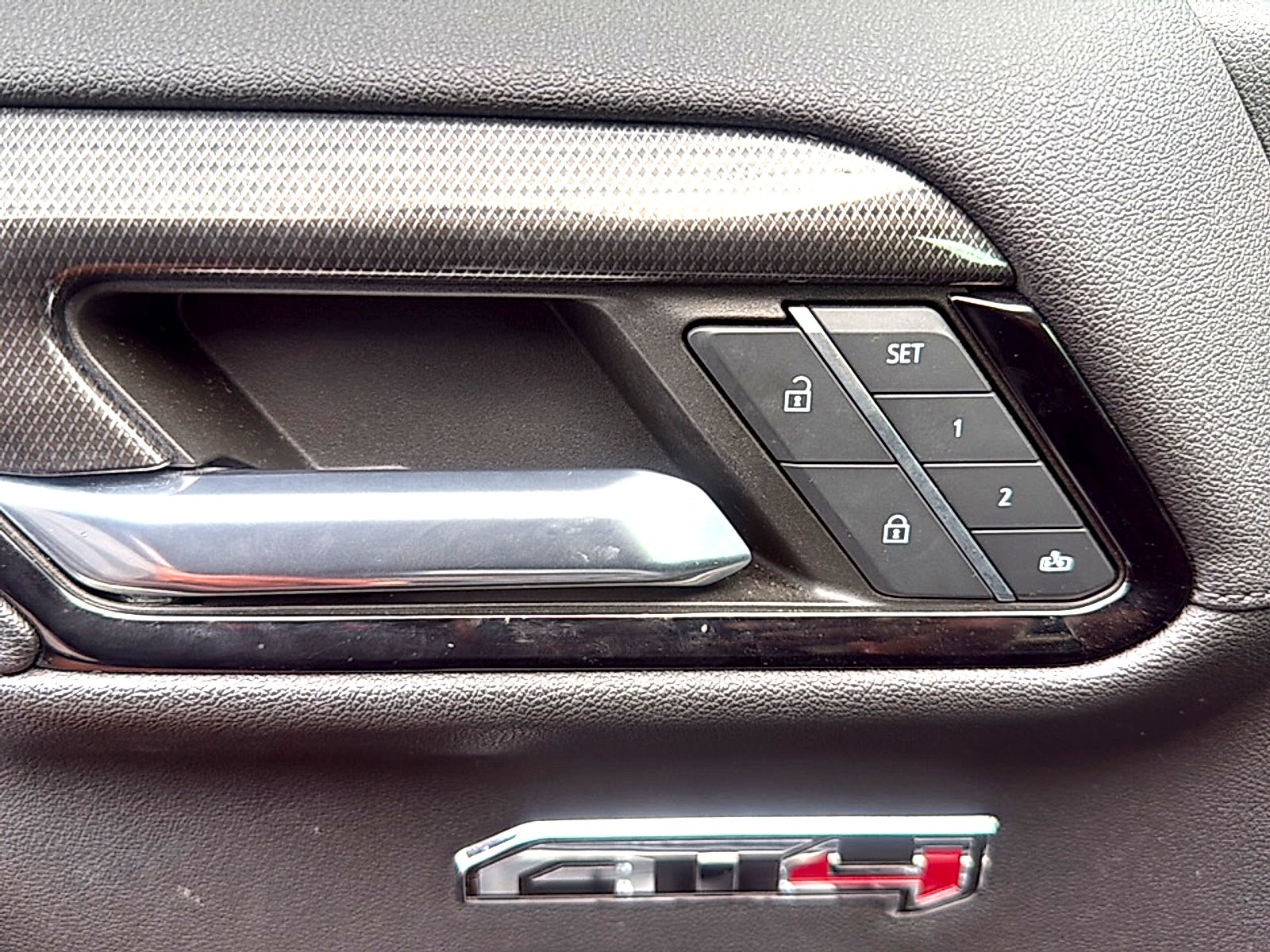 2023 GMC Sierra 1500 4WD Crew Cab Short Box AT4