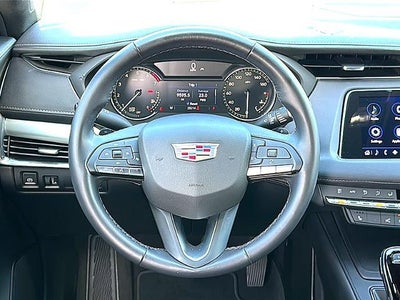 2022 Cadillac XT4 FWD 4dr Premium Luxury