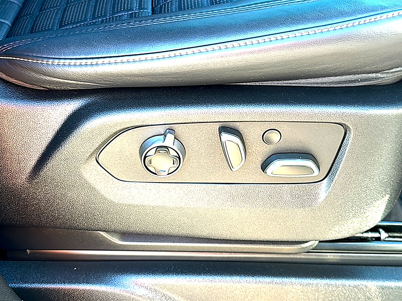 2023 Cadillac Escalade 2WD Sport Platinum