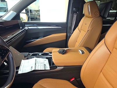 2025 Cadillac Escalade Premium Luxury