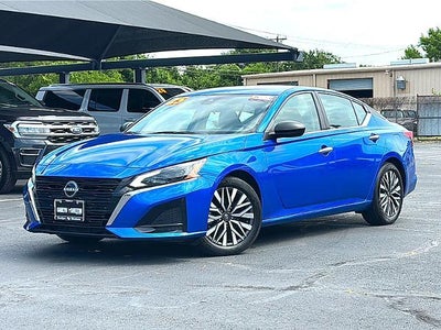 2025 Nissan Altima SV FWD
