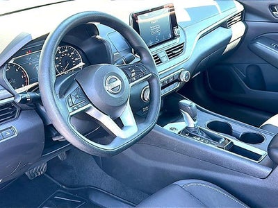 2025 Nissan Altima SV FWD