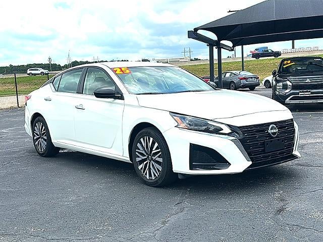 2025 Nissan Altima SV FWD