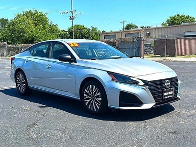2025 Nissan Altima SV FWD