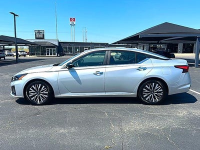 2025 Nissan Altima SV FWD