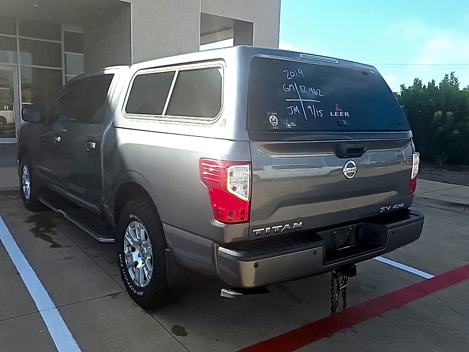 2019 Nissan TITAN SV