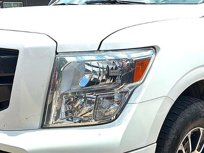 2021 Nissan Titan 4x4 Crew Cab SV