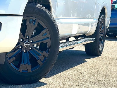 2023 Nissan TITAN Crew Cab SV 4x2