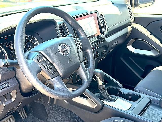 2024 Nissan Frontier Crew Cab 4x2 SV