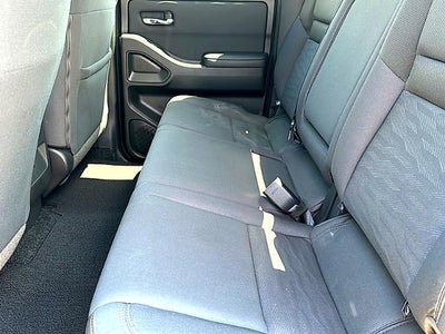 2024 Nissan Frontier Crew Cab 4x2 SV
