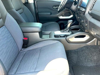 2024 Nissan Frontier Crew Cab 4x2 SV