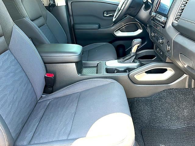 2024 Nissan Frontier Crew Cab 4x2 SV