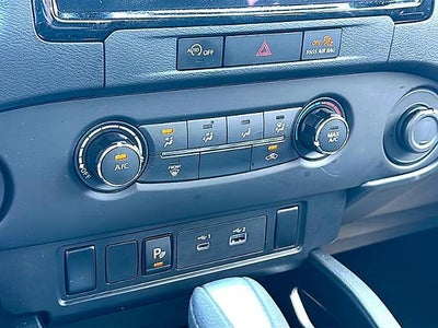 2024 Nissan Frontier Crew Cab 4x2 SV