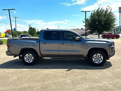 2024 Nissan Frontier Crew Cab 4x2 SV