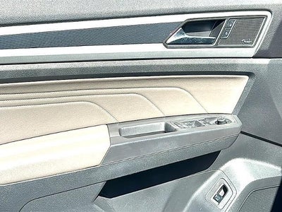 2023 Volkswagen Atlas Cross Sport 3.6L V6 SEL Premium R-Line 4MOTION
