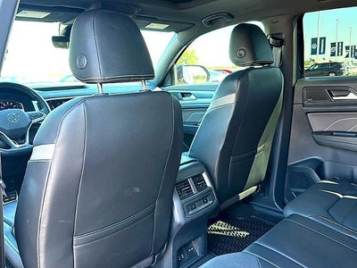 2023 Volkswagen Atlas Cross Sport 3.6L V6 SEL Premium R-Line 4MOTION