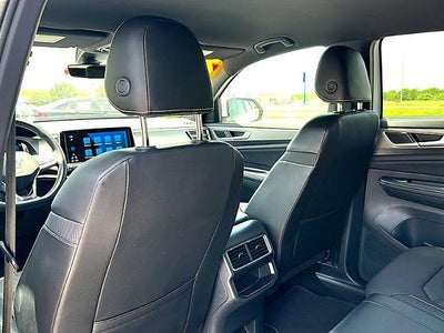 2024 Volkswagen Atlas Cross Sport 2.0T SE w/Technology FWD