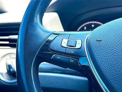 2020 Volkswagen Passat 2.0T R-Line Auto